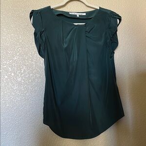 RACHEL Rachel Roy Green Flutter Sleeve Blouse with Pleated Ruffles